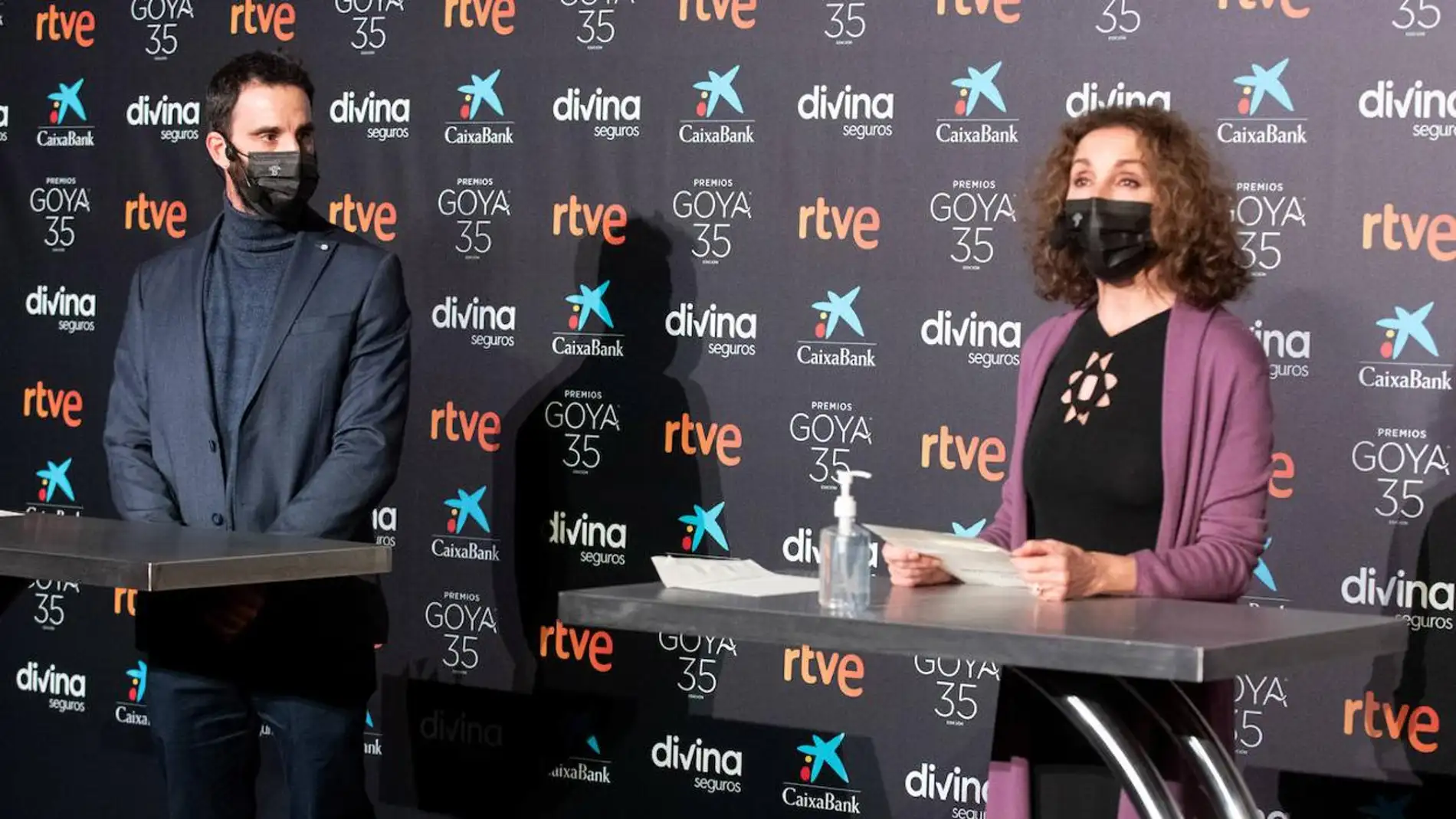 Dani Rovira y Ana Belén, durante la lectura de nominaciones de los Goya 2021 en la Academia de Cine