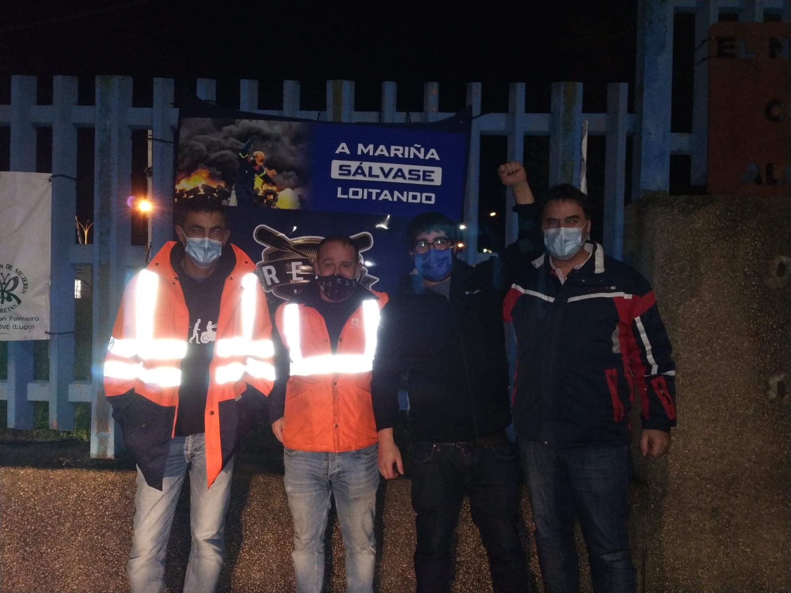 El comité y la dirección de Alcoa llegan a un acuerdo para suspender la huelga y empezar a negociar la venta de la planta da Mariña El comité y la dirección de Alcoa llegan a un acuerdo para suspender la huelga y empezar a negociar la venta de la planta da Mariña