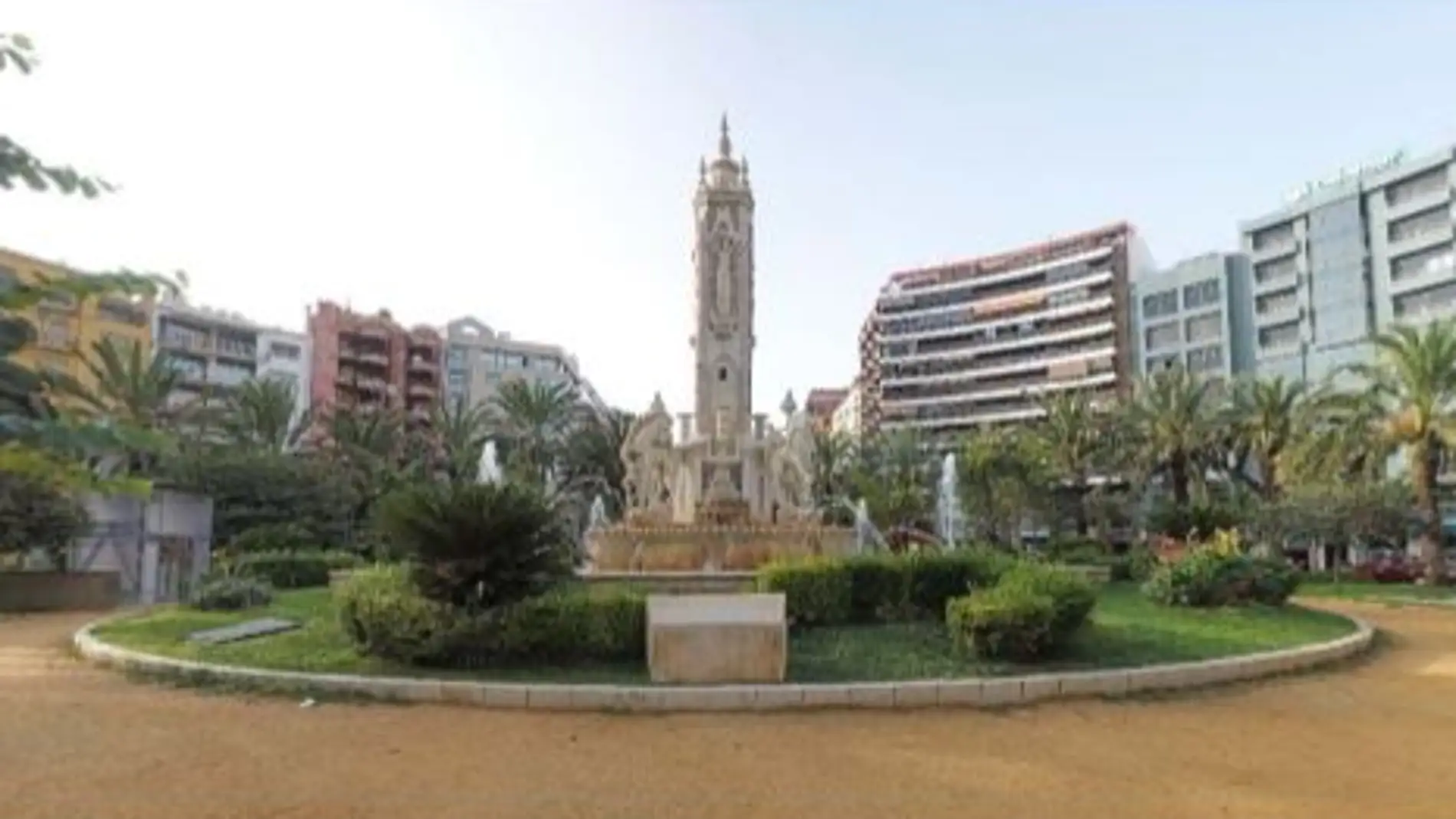 La fuente de la Plaza de Los Luceros