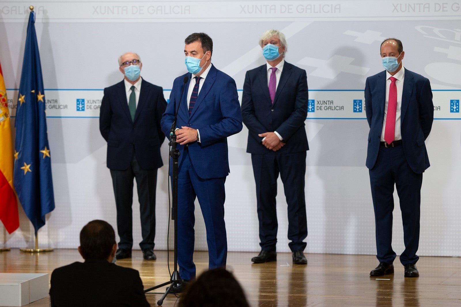 El conselleiro de Educación mantiene que Galicia no aplicará las medidas más lesivas El conselleiro de Educación mantiene que Galicia no aplicará las medidas más lesivas