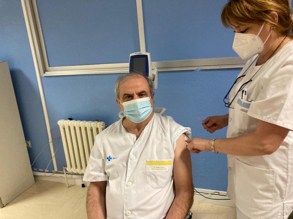 El Colegio de Médicos de Castellón denuncia que Sanitat sigue sin vacunar a 79 médicos autónomos El Colegio de Médicos de Castellón denuncia que Sanitat sigue sin vacunar a 79 médicos autónomos