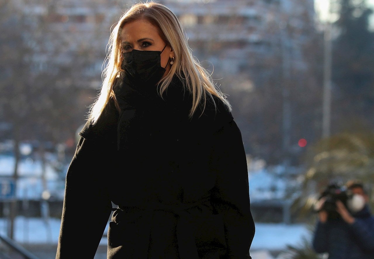 El juez archiva la causa contra Cristina Cifuentes por el 'caso Púnica' El juez archiva la causa contra Cristina Cifuentes por el 'caso Púnica'