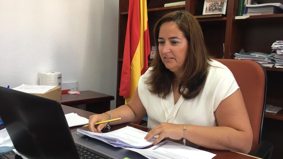 ALCALDESA DE ALBU&Ntilde;OL