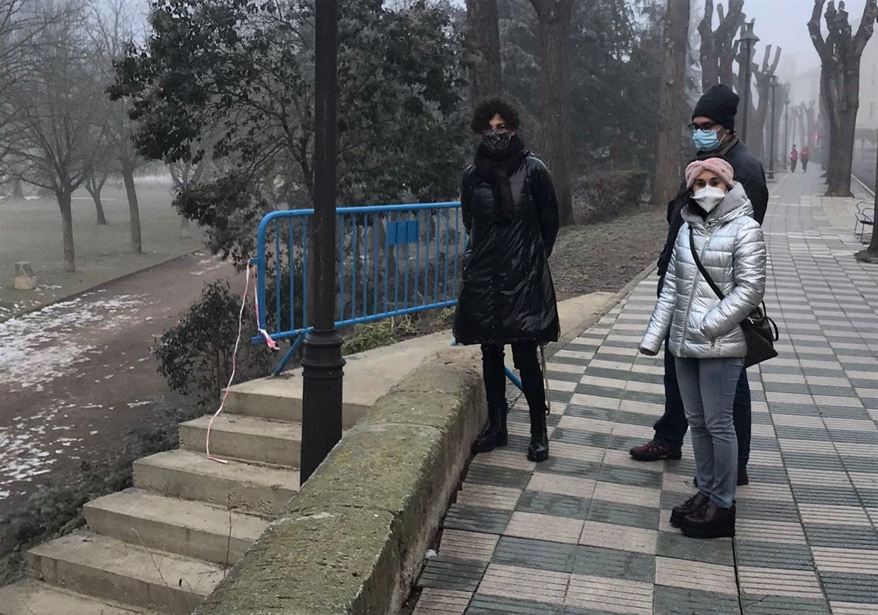 El Grupo Socialista denuncia la situación de uno de los accesos a “Las Huertas del Obispo" El Grupo Socialista denuncia la situación de uno de los accesos a “Las Huertas del Obispo"