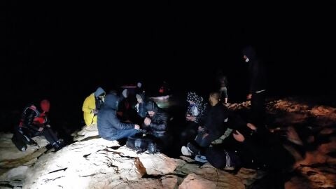 Migrantes en la Cala dels Gossets de Santa Pola.