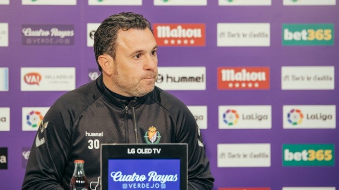"A pesar del 0-2 al descanso, el Valladolid mereció ganar el partido" "A pesar del 0-2 al descanso, el Valladolid mereció ganar el partido"