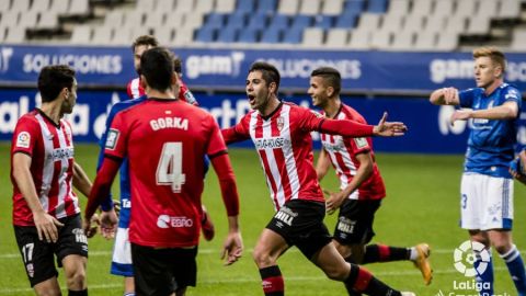 David Gonz&aacute;lez, Roni, celebra un gol con el Logro&ntilde;&eacute;s ante el Real Oviedo