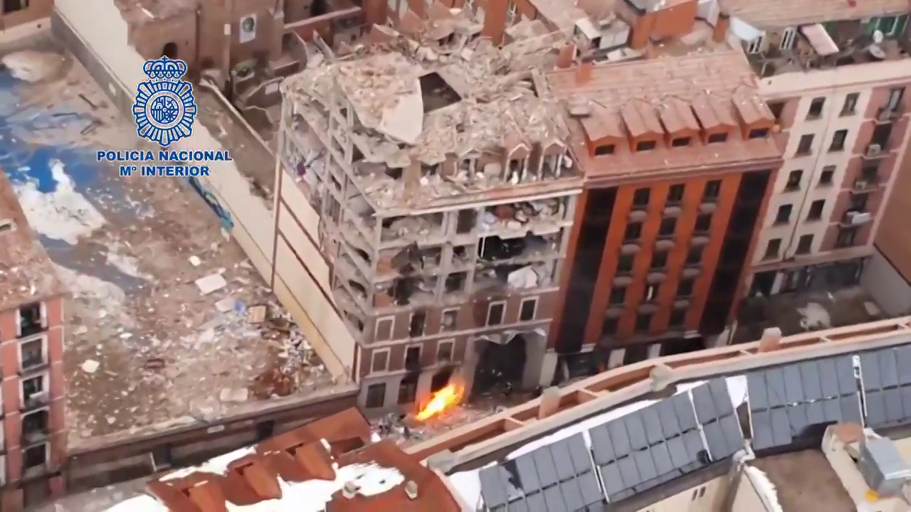 Asciende a cuatro el número de víctimas de la explosión en la calle Toledo de Madrid Asciende a cuatro el número de víctimas de la explosión en la calle Toledo de Madrid
