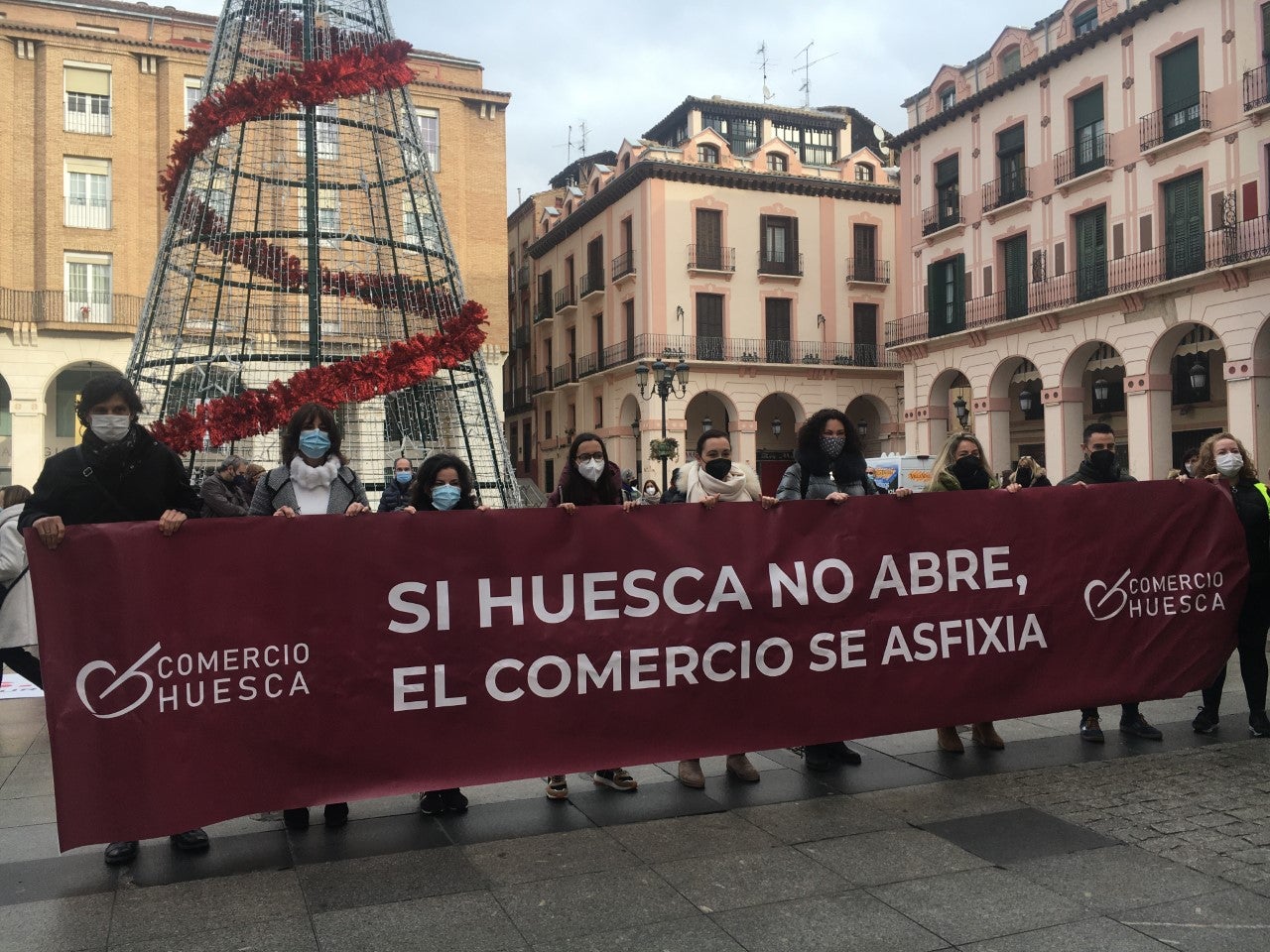 "Si Huesca no abre, el comercio se asfixia" "Si Huesca no abre, el comercio se asfixia"