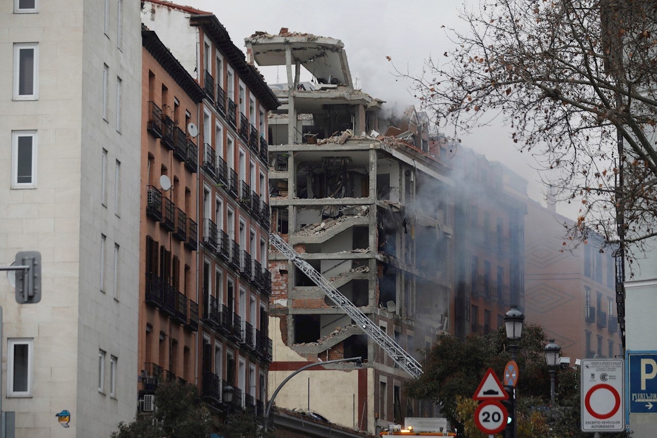 La explosión en la Parroquia de la Paloma en Madrid, en imágenes La explosión en la Parroquia de la Paloma en Madrid, en imágenes