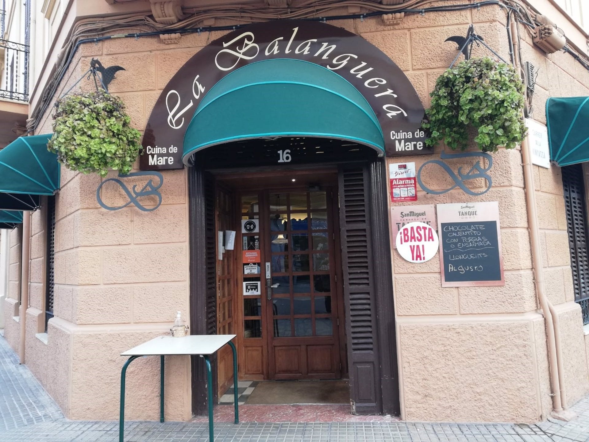 Los promotores de la manifestación contra el cierre de la hostelería vetan a IB3 y Ara Balears de una rueda de prensa Los promotores de la manifestación contra el cierre de la hostelería vetan a IB3 y Ara Balears de una rueda de prensa