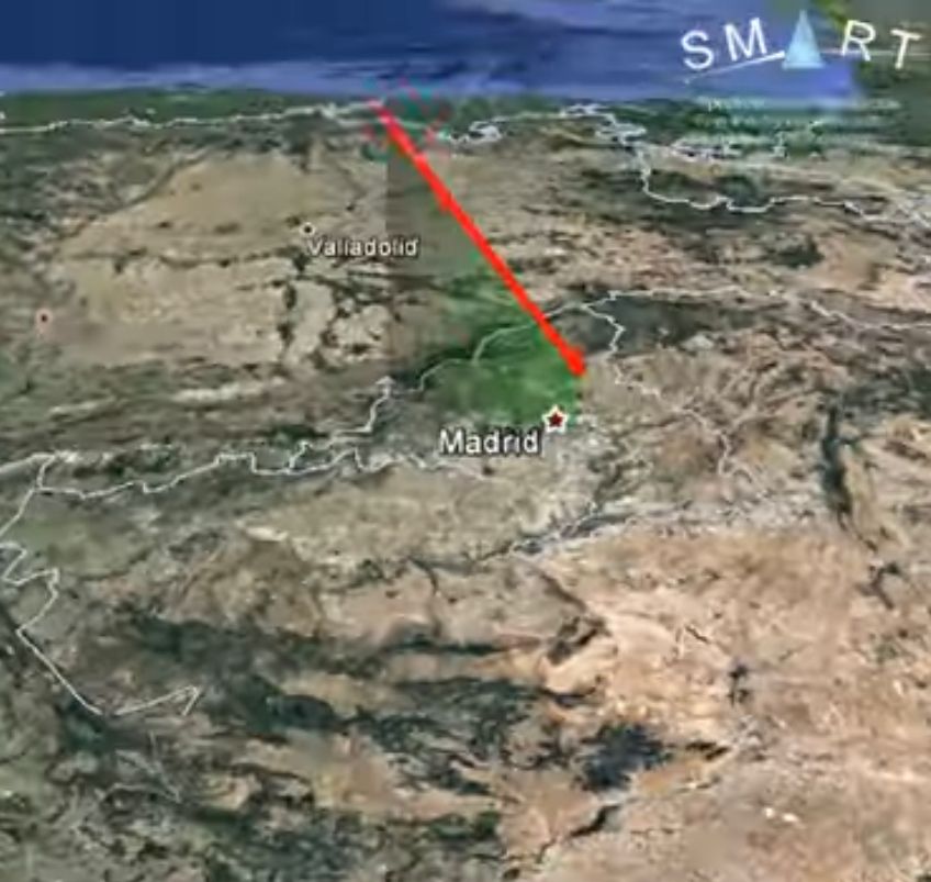 Una roca de un asteroide impacta contra la atmosfera generando una gran bola de fuego sobre Madrid Una roca de un asteroide impacta contra la atmosfera generando una gran bola de fuego sobre Madrid