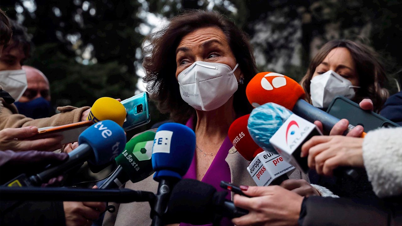 Calvo dice que Salvador Illa no va a dimitir hasta que se conozca la fecha definitiva de las elecciones Calvo dice que Salvador Illa no va a dimitir hasta que se conozca la fecha definitiva de las elecciones
