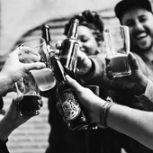 Organizar fiestas ilegales, botellones, saltarse reglas impuestas o creerse inmunes son algunos de los patrones que manifiestan los adolescentes que no tienen consciencia de los actos que realizan, aún estando en plena pandemia Organizar fiestas ilegales, botellones, saltarse reglas impuestas o creerse inmunes son algunos de los patrones que manifiestan los adolescentes que no tienen consciencia de los actos que realizan, aún estando en plena pandemia