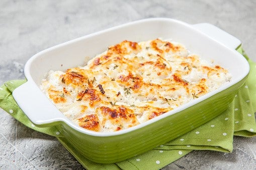 Merluza gratinada con espárragos blancos y puré de patata Merluza gratinada con espárragos blancos y puré de patata