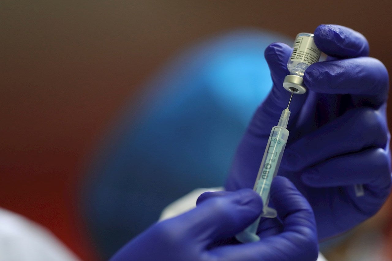José Tuells, epidemiólogo: "Los hospitales están teniendo una tensión en toda España que iguala o supera la que se vivió en el periodo inicial de la pandemia" José Tuells, epidemiólogo: "Los hospitales están teniendo una tensión en toda España que iguala o supera la que se vivió en el periodo inicial de la pandemia"