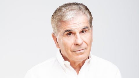 Pedro Ruiz presenta 'Loc@s, re&iacute;r nos cura'