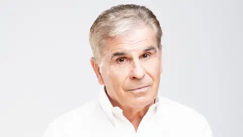 Pedro Ruiz presenta 'Loc@s, reír nos cura' Pedro Ruiz presenta 'Loc@s, reír nos cura'