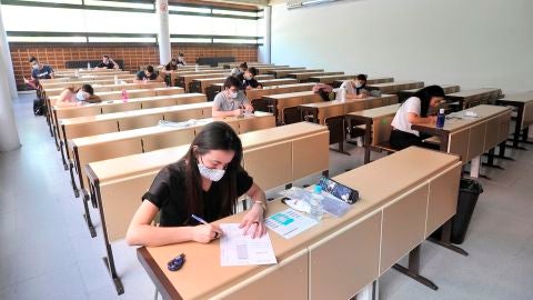 Los alumnos se juegan su futuro en las pruebas de la EvAU