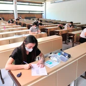 Los alumnos se juegan su futuro en las pruebas de la EvAU Los alumnos se juegan su futuro en las pruebas de la EvAU