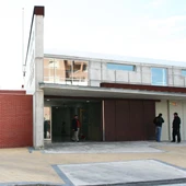 El centro de salud La Mata seguirá realizando su actividad habitual hasta las 15:00 horas, a partir de esa hora los pacientes que requieran asistencia urgente sanitara deberán acudir al Centro de Salud La Loma El centro de salud La Mata seguirá realizando su actividad habitual hasta las 15:00 horas, a partir de esa hora los pacientes que requieran asistencia urgente sanitara deberán acudir al Centro de Salud La Loma