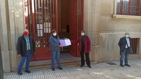 Los trabajadores del Provincial piden la paga COVID Los trabajadores registran la petición al Presidente Ximo Puig