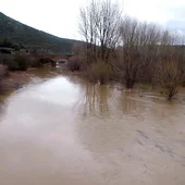 El cauce del rio Bullaque vuelve a llevar agua El cauce del rio Bullaque vuelve a llevar agua