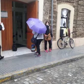 Protesta en la puerta del Ayuntamiento de Cádiz Protesta en la puerta del Ayuntamiento de Cádiz