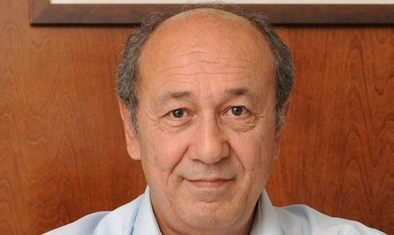 SATSE considera "irregular" que el concejal de Deportes esté poniendo vacunas SATSE considera "irregular" que el concejal de Deportes esté poniendo vacunas