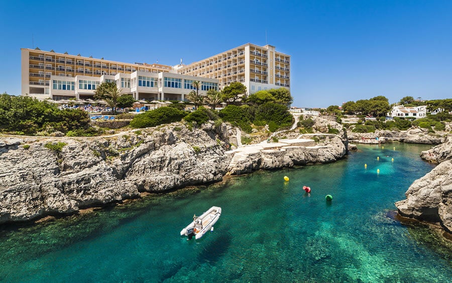 Reclaman un esfuerzo para salvar el turismo y evitar que la isla "lo pase mal" a nivel económico Reclaman un esfuerzo para salvar el turismo y evitar que la isla "lo pase mal" a nivel económico