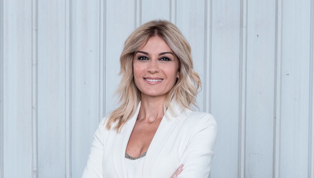 Comunicación A3: Sandra Golpe nos da las claves para dirigir un informativo de referencia Comunicación A3: Sandra Golpe nos da las claves para dirigir un informativo de referencia