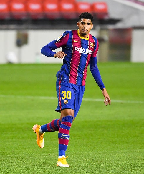 Araujo, baixa per un esquinç al tormell esquerre Araujo, baixa per un esquinç al tormell esquerre