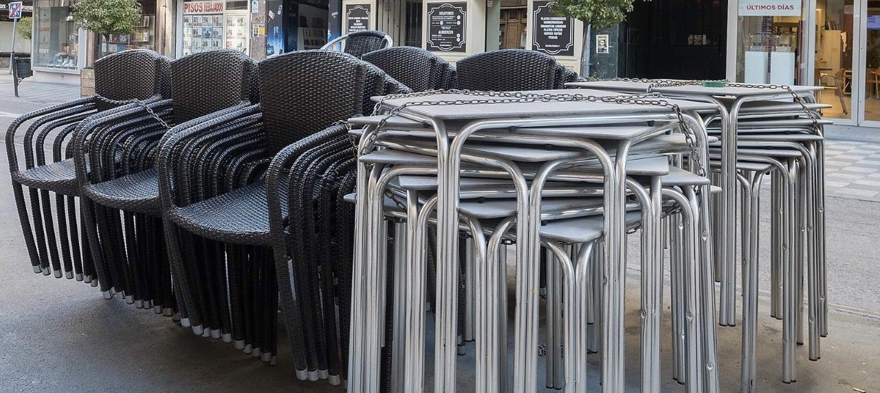 El PSOE de La Vila pide que se prolongue la exención de la tasa por mesas y sillas un año más El PSOE de La Vila pide que se prolongue la exención de la tasa por mesas y sillas un año más