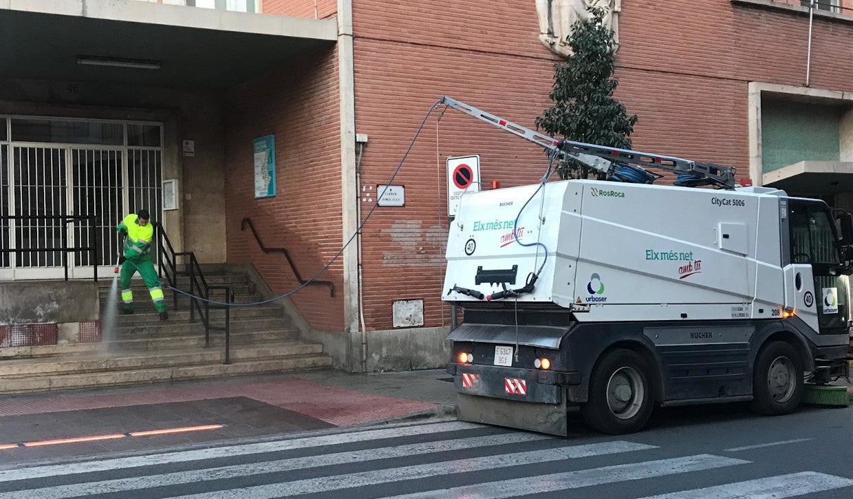 El PP de Elche pide que se desinfecten contra el covid-19 los espacios públicos más sensibles El PP de Elche pide que se desinfecten contra el covid-19 los espacios públicos más sensibles