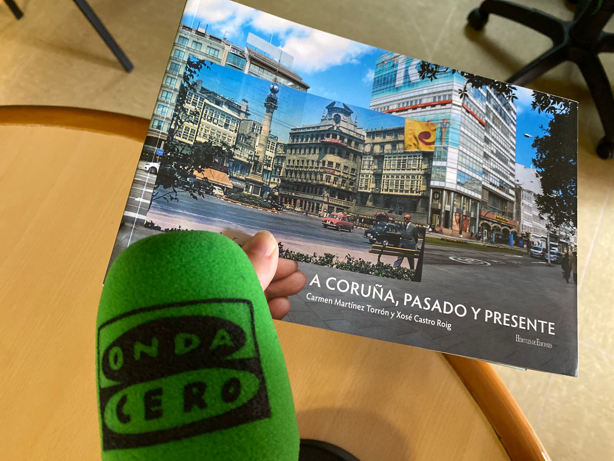 "El libro es un ejercicio de nostalgia y un homenaje a muchas personas que ya no están" "El libro es un ejercicio de nostalgia y un homenaje a muchas personas que ya no están"