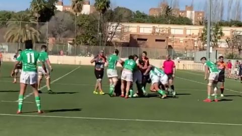Les Abelles - Independiente, partido de la Divisi&oacute;n de Honor de rugby en Valencia