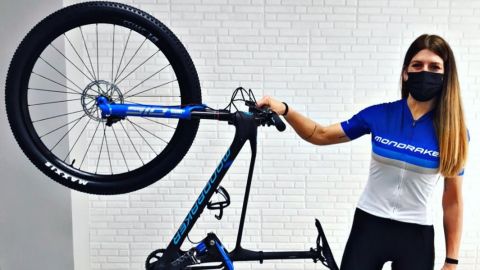 Ariadna Ródenas, nueva embajadora de la marca Mondraker y corredora del Kenza Sport. Ariadna Ródenas, nueva embajadora de la marca Mondraker y corredora del Kenza Sport.