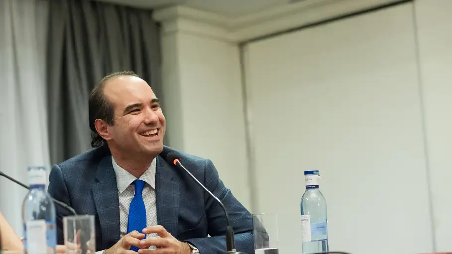 Alvaro lodares -