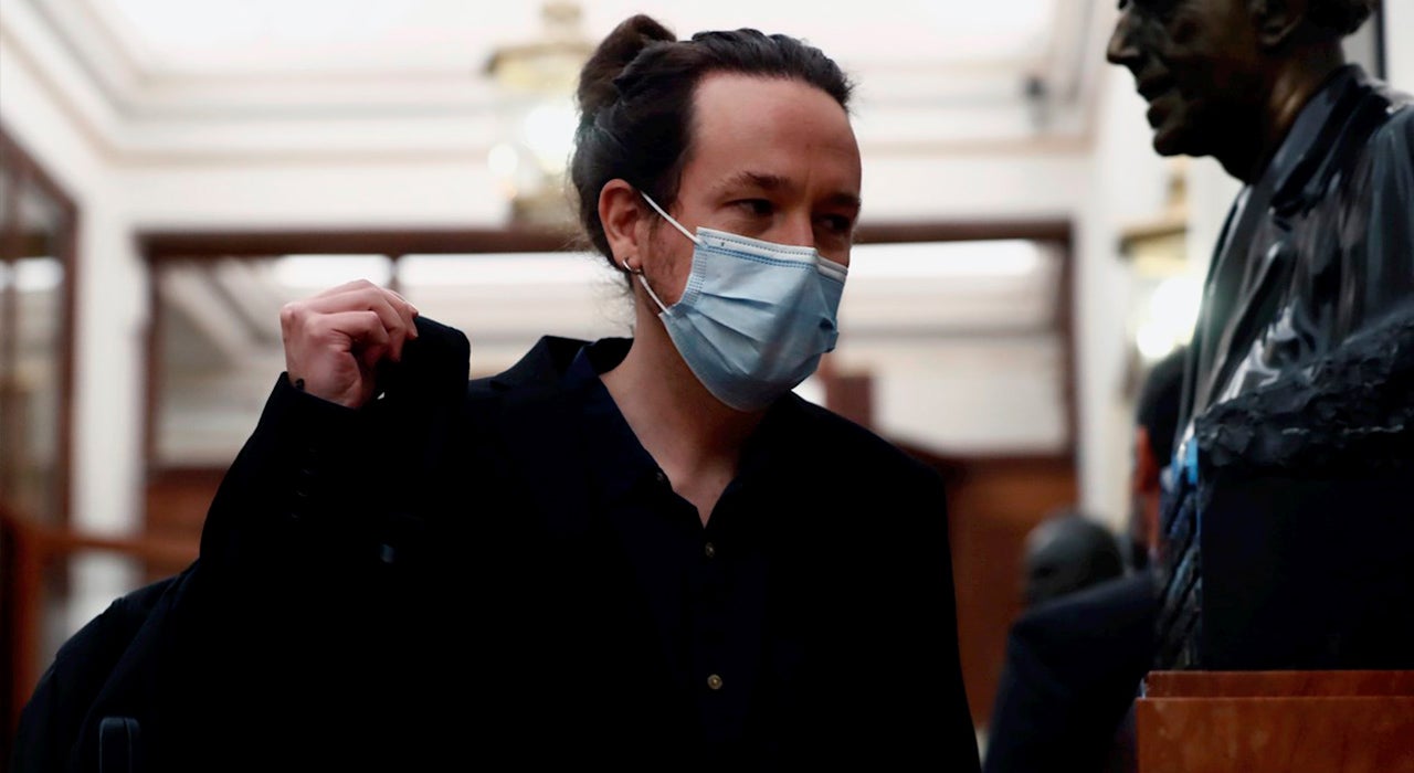 Podemos propone derogar los delitos de enaltecimiento del terrorismo y de injurias a la Corona Podemos propone derogar los delitos de enaltecimiento del terrorismo y de injurias a la Corona