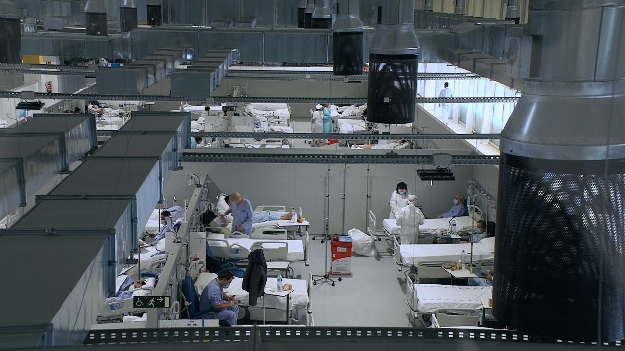 Al menos 17 sanitarios del Zendal, contagiados por Covid-19 en un nuevo brote hospitalario Al menos 17 sanitarios del Zendal, contagiados por Covid-19 en un nuevo brote hospitalario