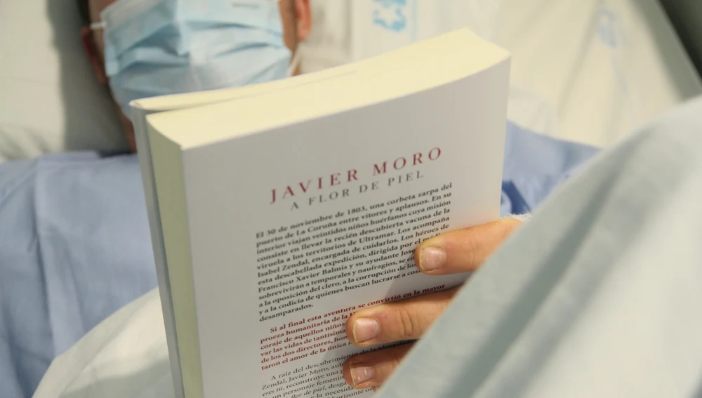 Octavian nos habla de la lectura que se la atascado: la novela 'Flor de piel' de Javier Moro sobre la epidemia de la viruela y la Expedición Balmis Octavian nos habla de la lectura que se la atascado: la novela 'Flor de piel' de Javier Moro sobre la epidemia de la viruela y la Expedición Balmis