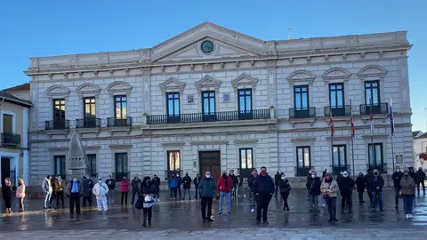 Los hosteleros sólo podrán manifestarse este viernes en sus respectivas localidades Los hosteleros sólo podrán manifestarse este viernes en sus respectivas localidades