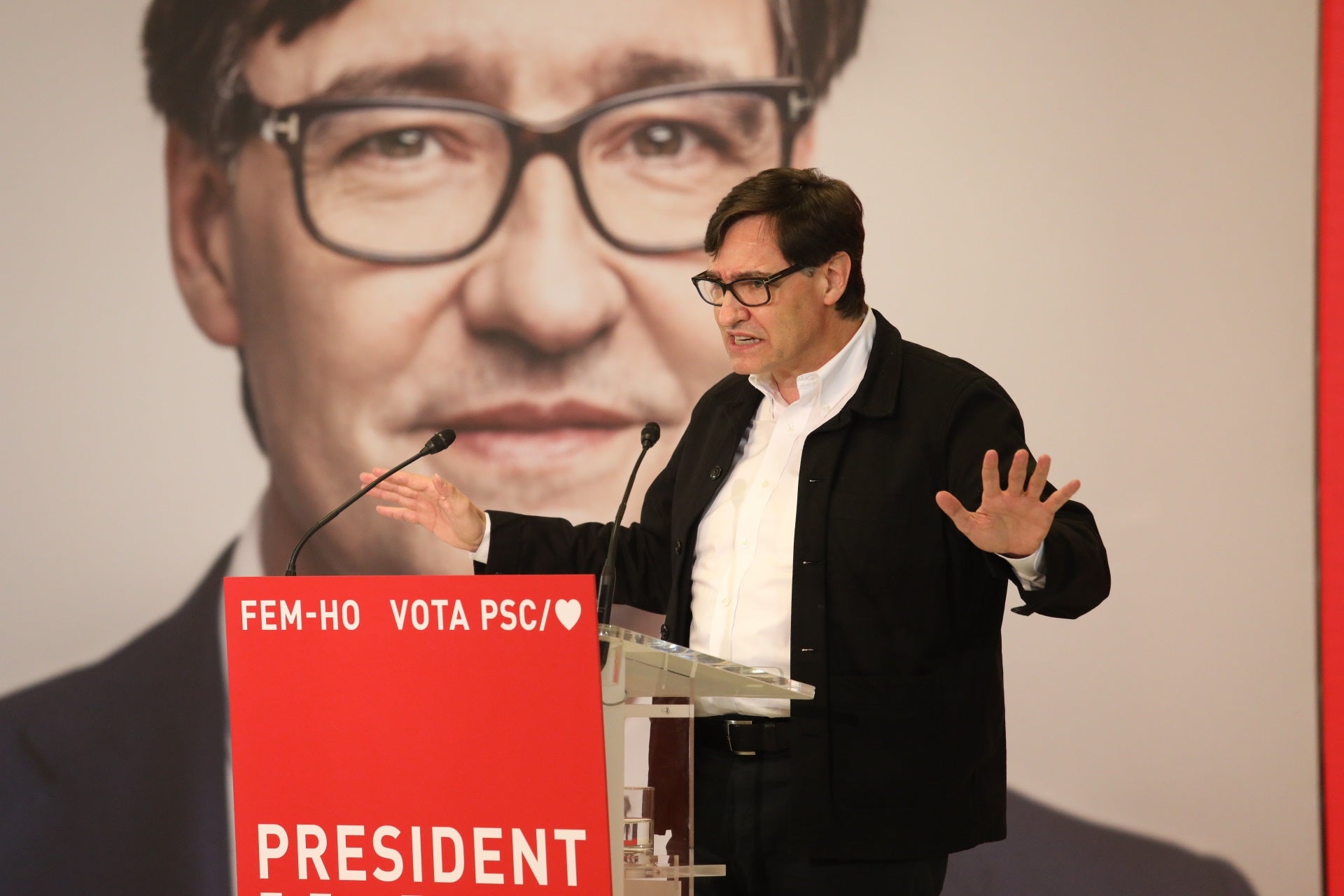 Tertulia de la Brújula con el cierre de campaña en las elecciones catalanas Tertulia de la Brújula con el cierre de campaña en las elecciones catalanas