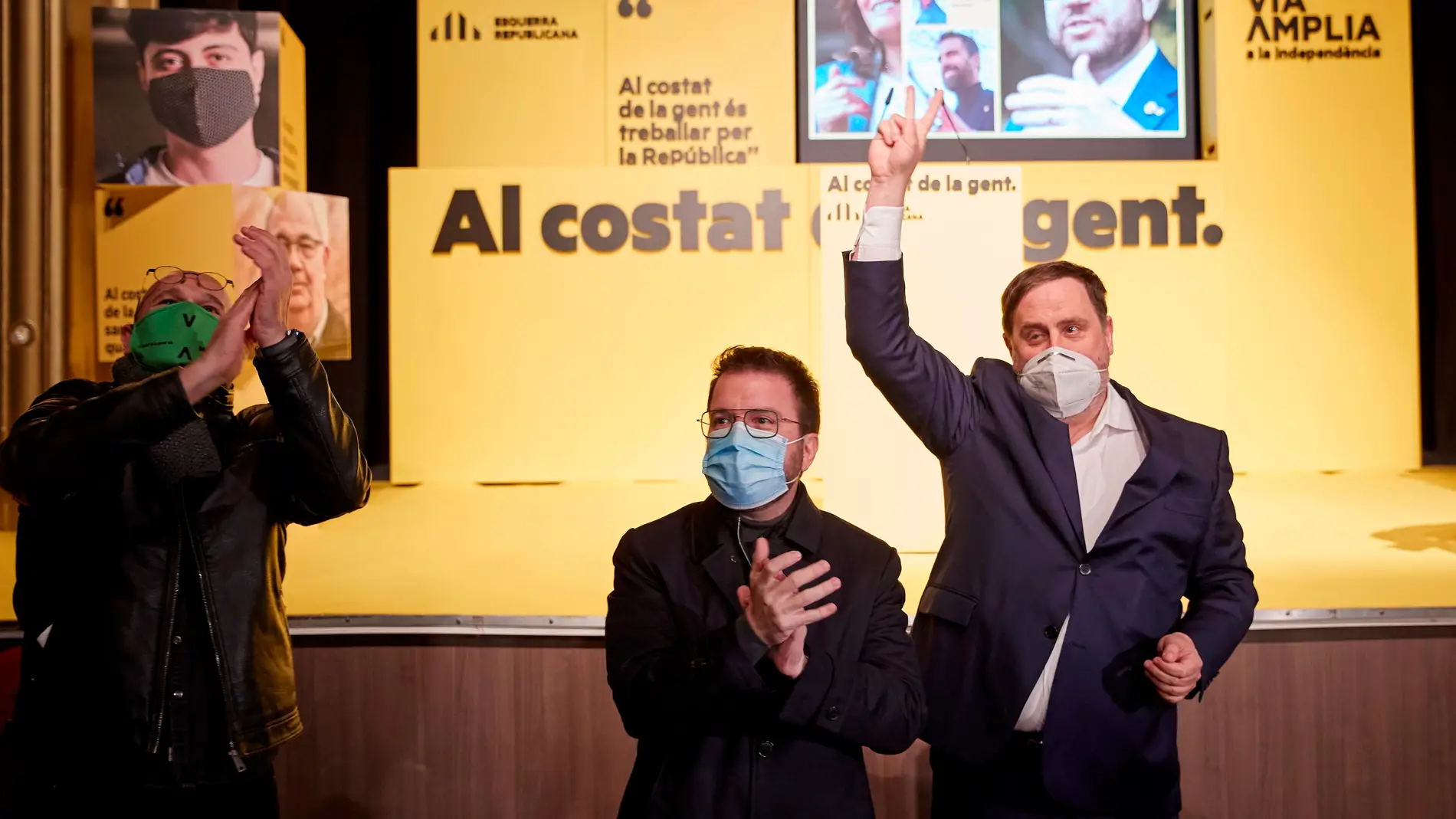 Oriol Junqueras, Pere Aragonès y Raúl Romeva, durnate un mitin de ERC.