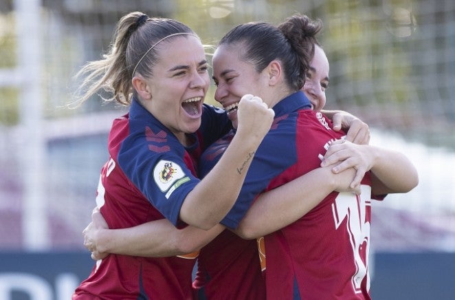Leyre Fernández: "Nosotras vamos a lo nuestro, ganar, pero siempre miras qué hace el Alavés" Leyre Fernández: "Nosotras vamos a lo nuestro, ganar, pero siempre miras qué hace el Alavés"