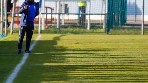 Emilio Ca&ntilde;edo, entrenador del Real Oviedo Vetusta