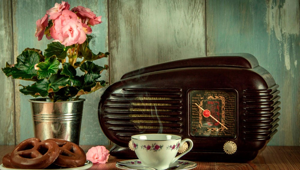 Pilar Zurita, oyente: "Siempre he tenido debajo de la almohada una radio" Pilar Zurita, oyente: "Siempre he tenido debajo de la almohada una radio"