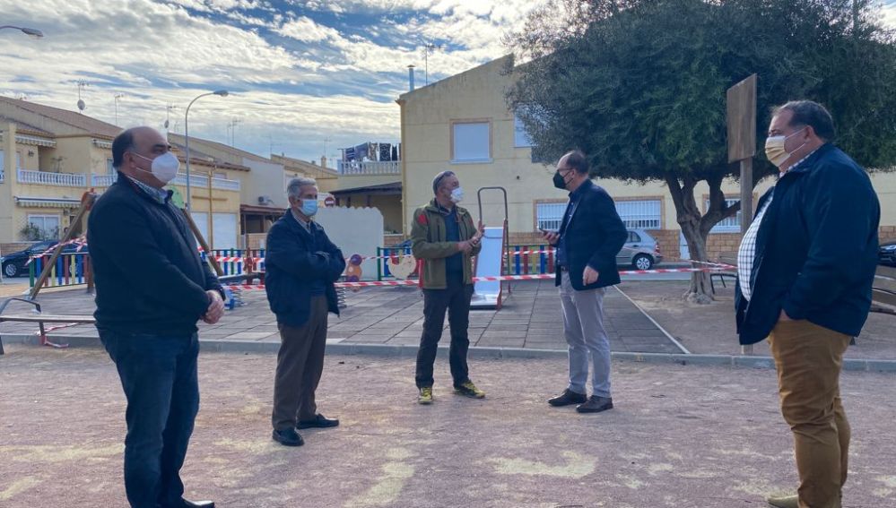 Situadas en la pedanía oriolana de El Mudamiento Situadas en la pedanía oriolana de El Mudamiento