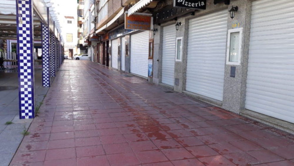 Los hosteleros insumisos se enfrentan a sanciones de hasta 60.000 euros si sirven en mesa Los hosteleros insumisos se enfrentan a sanciones de hasta 60.000 euros si sirven en mesa