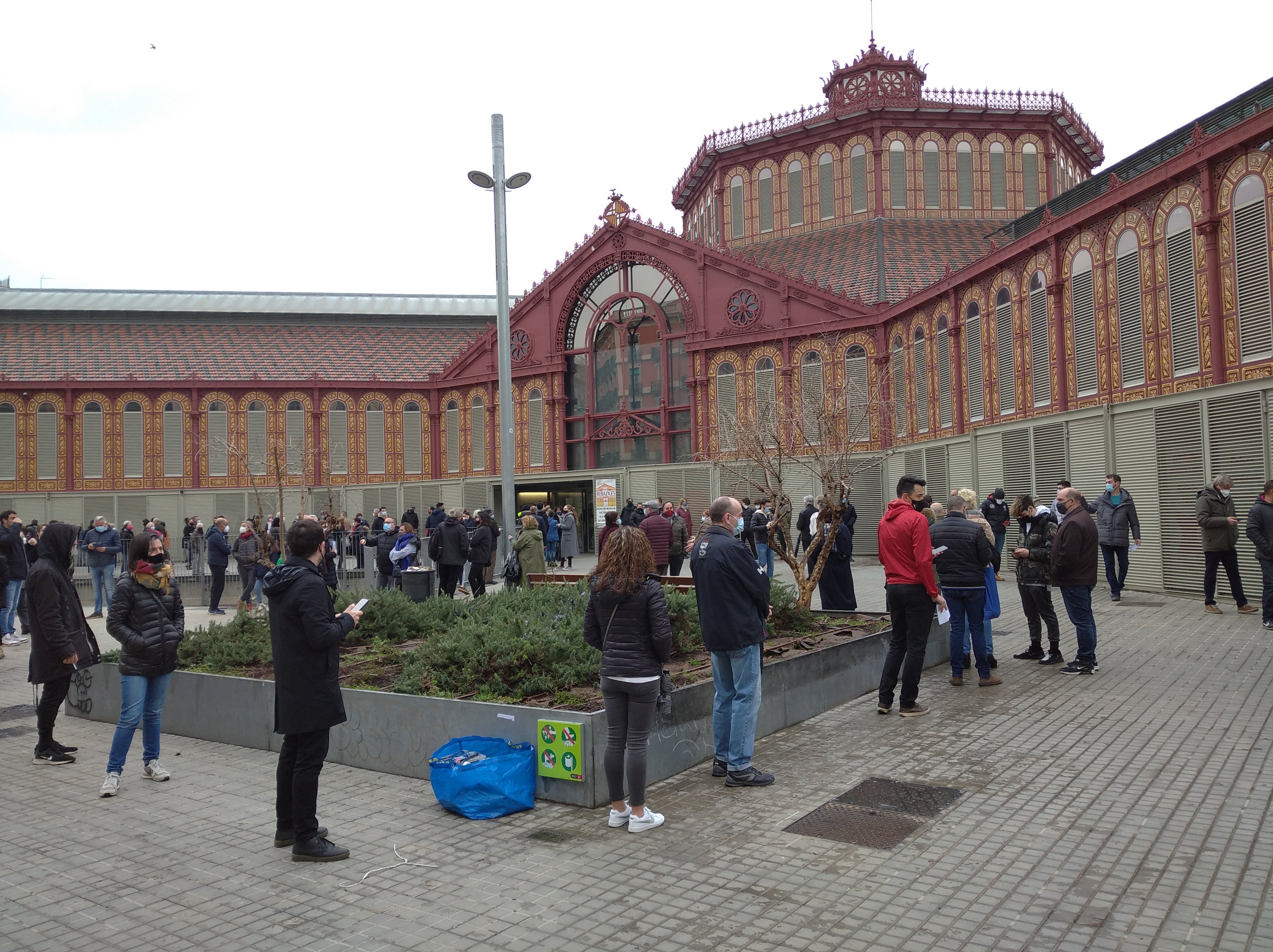 Gairebé el 23% dels catalans ja ha votat, un 12% menys respecte el 2017 Gairebé el 23% dels catalans ja ha votat, un 12% menys respecte el 2017